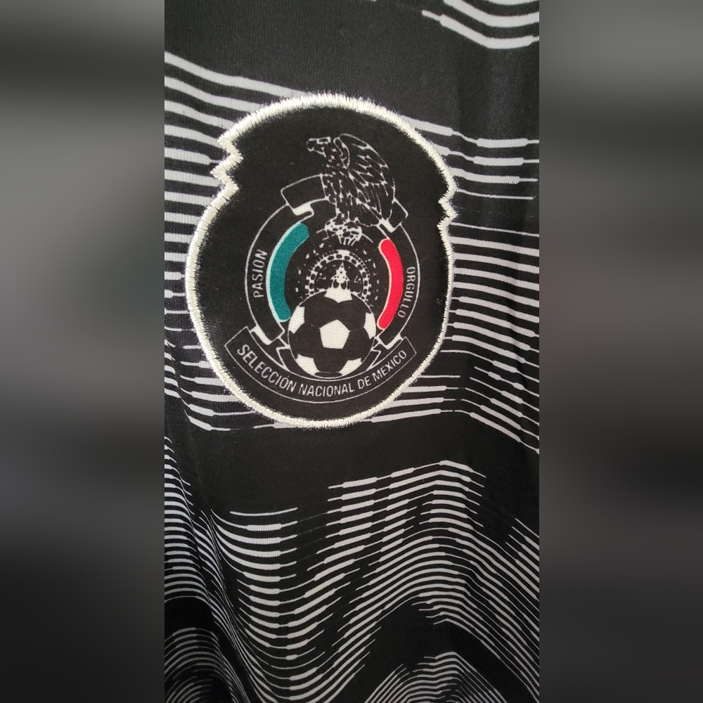 Medium Black‎ Mexico Men's Shirt - Picture 3 of 5